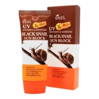 Солнцезащитный крем Ekel UV Soothing & Moisture Black Snail Sun Block SPF50/PA+++ 70 ml