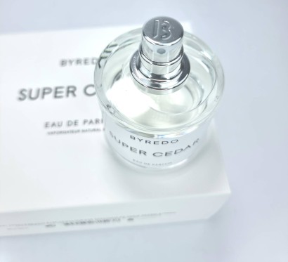 Byredo Super Cedar 50 мл - подарочная упаковка